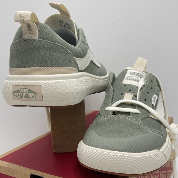 Vans WMNS Gray Sneakers Ultrarange Exo Se (Pop) Sea Grass/Marshmlow
VN0A4UWMA2G - Picture 8 of 16